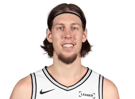 Portrait of Kelly Olynyk