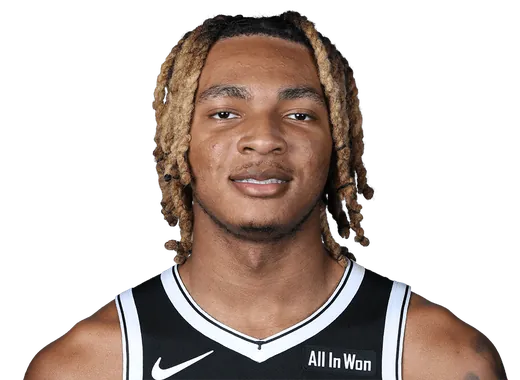 Portrait of Noah Clowney